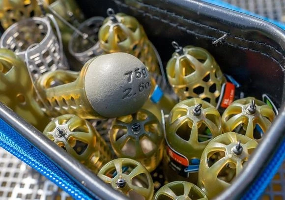 Absolute Window Feeders (caged) Small 6 Absolute Window Feeders (caged) Small - Afbeelding 4